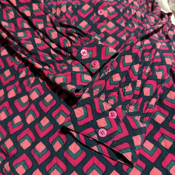 Terra & Sky Women's 1X Blouse Pink Geometric Design V-Neck Long Sleeve Button Up - Picture 11 of 11